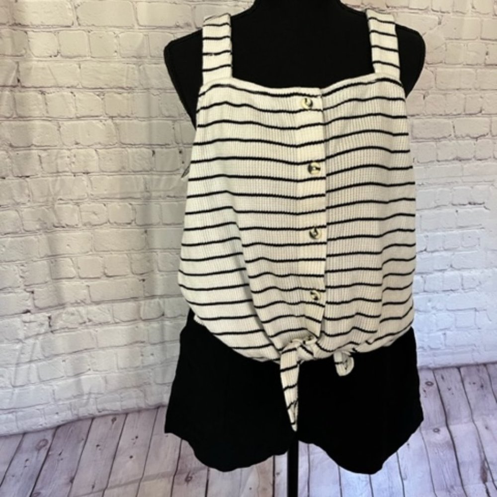 Black and white outfit